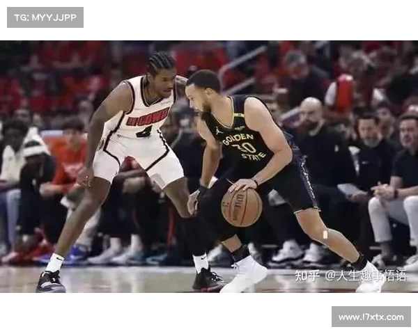 NBA花絮:那些不为人知的赛场幕后故事与球员私下趣事揭秘 NBA花絮:那些不为人知的赛场幕后故事与球员私下趣事揭秘